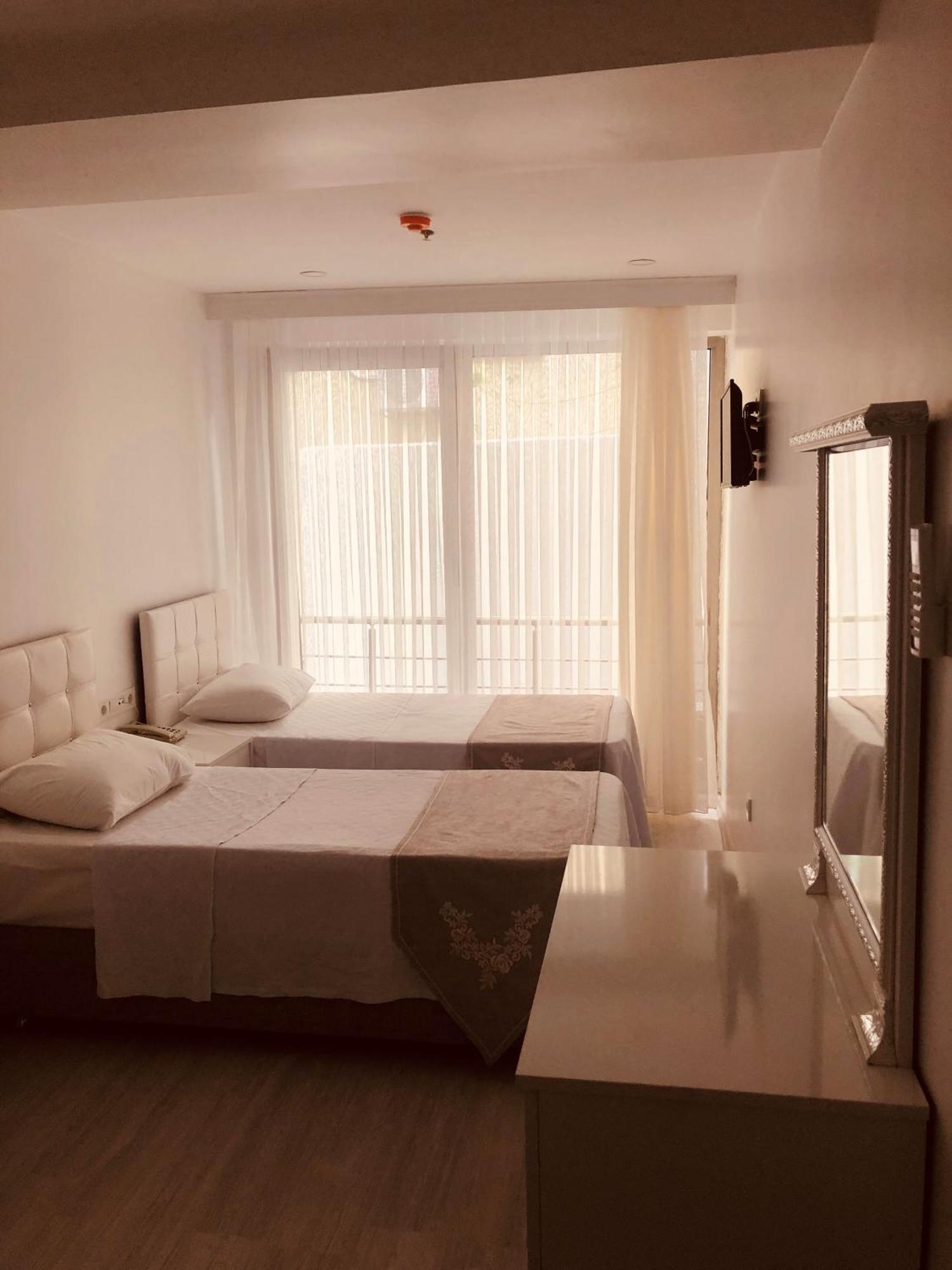 Beyhan Hotel อิสตันบูล ภายนอก รูปภาพ