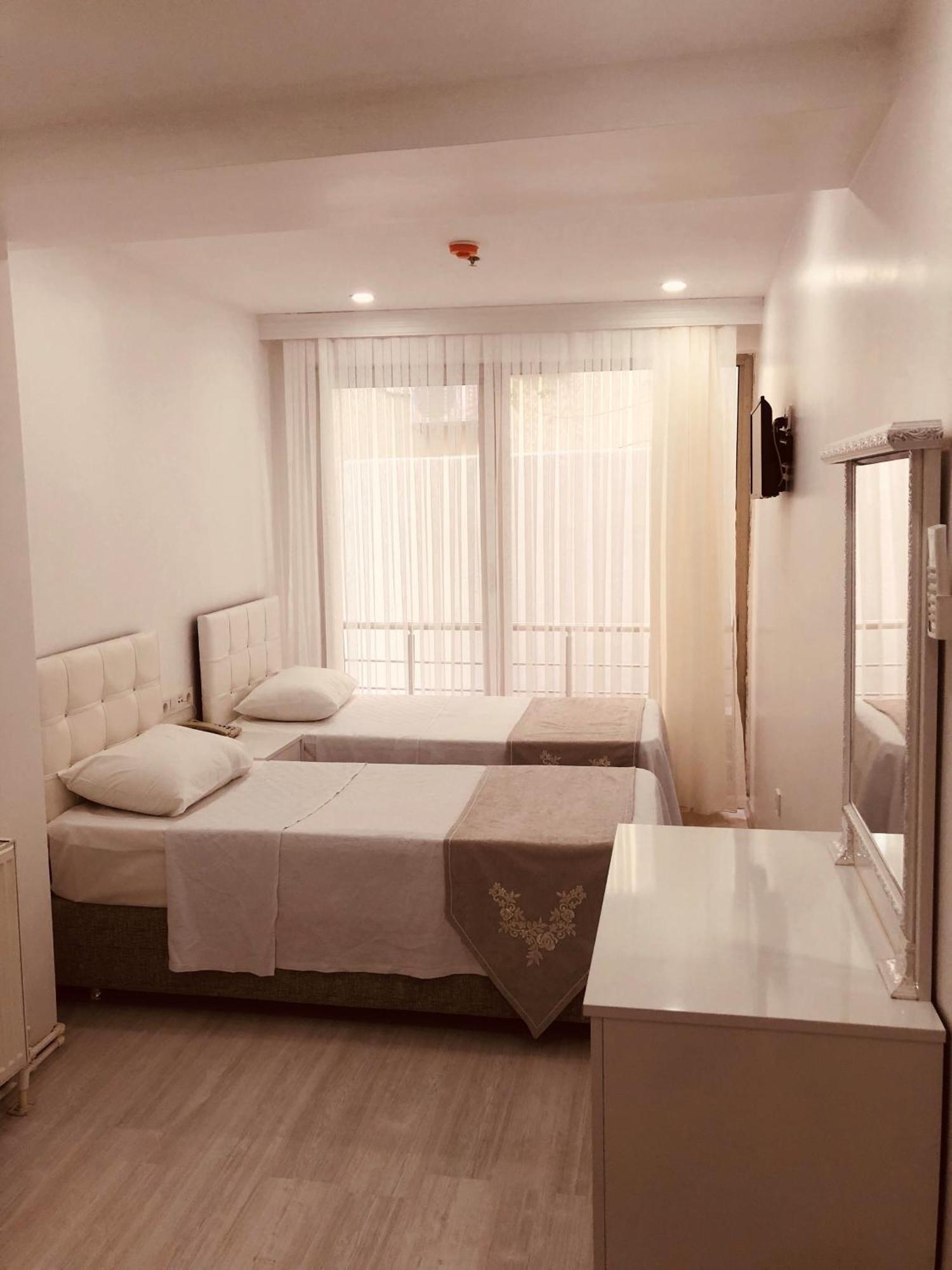 Beyhan Hotel อิสตันบูล ภายนอก รูปภาพ